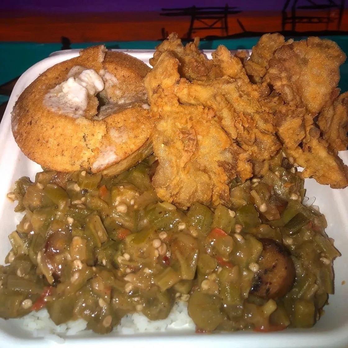 Image alt description