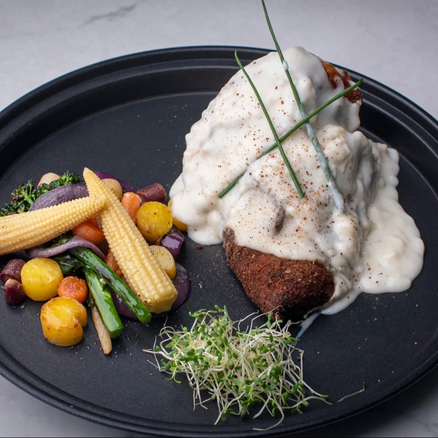 Image alt description