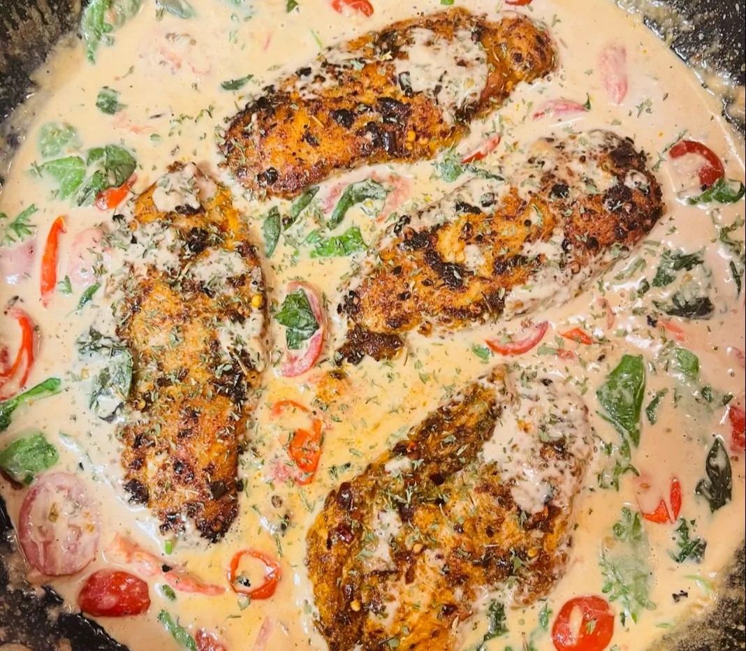 Image alt description