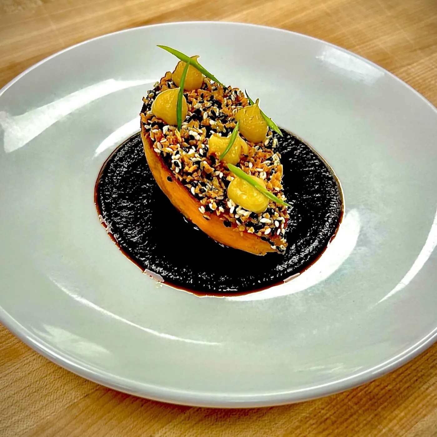 Image alt description