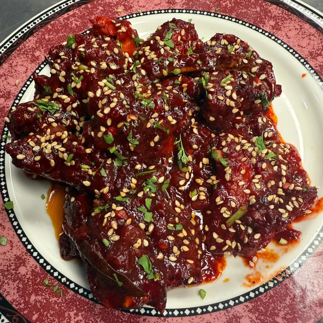 Image alt description