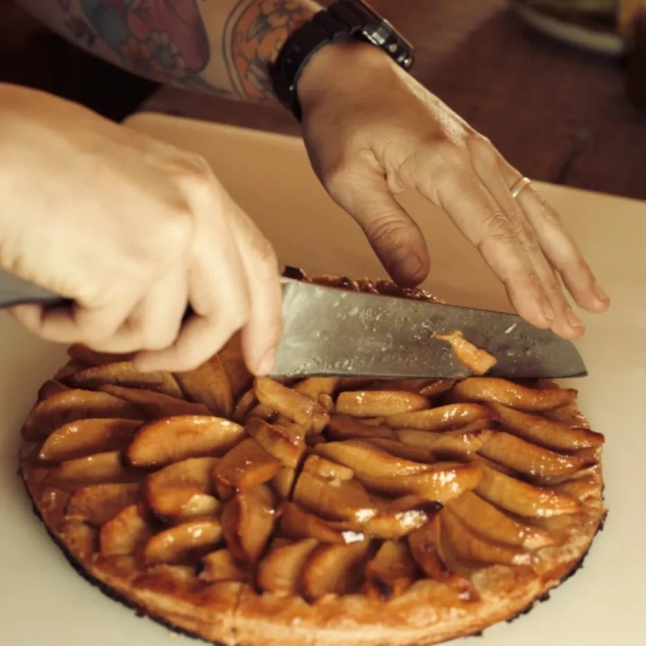 Image alt description