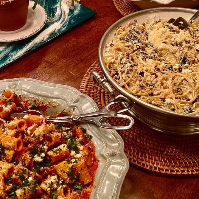 Image alt description