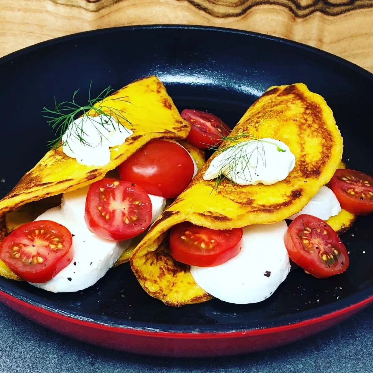 Image alt description