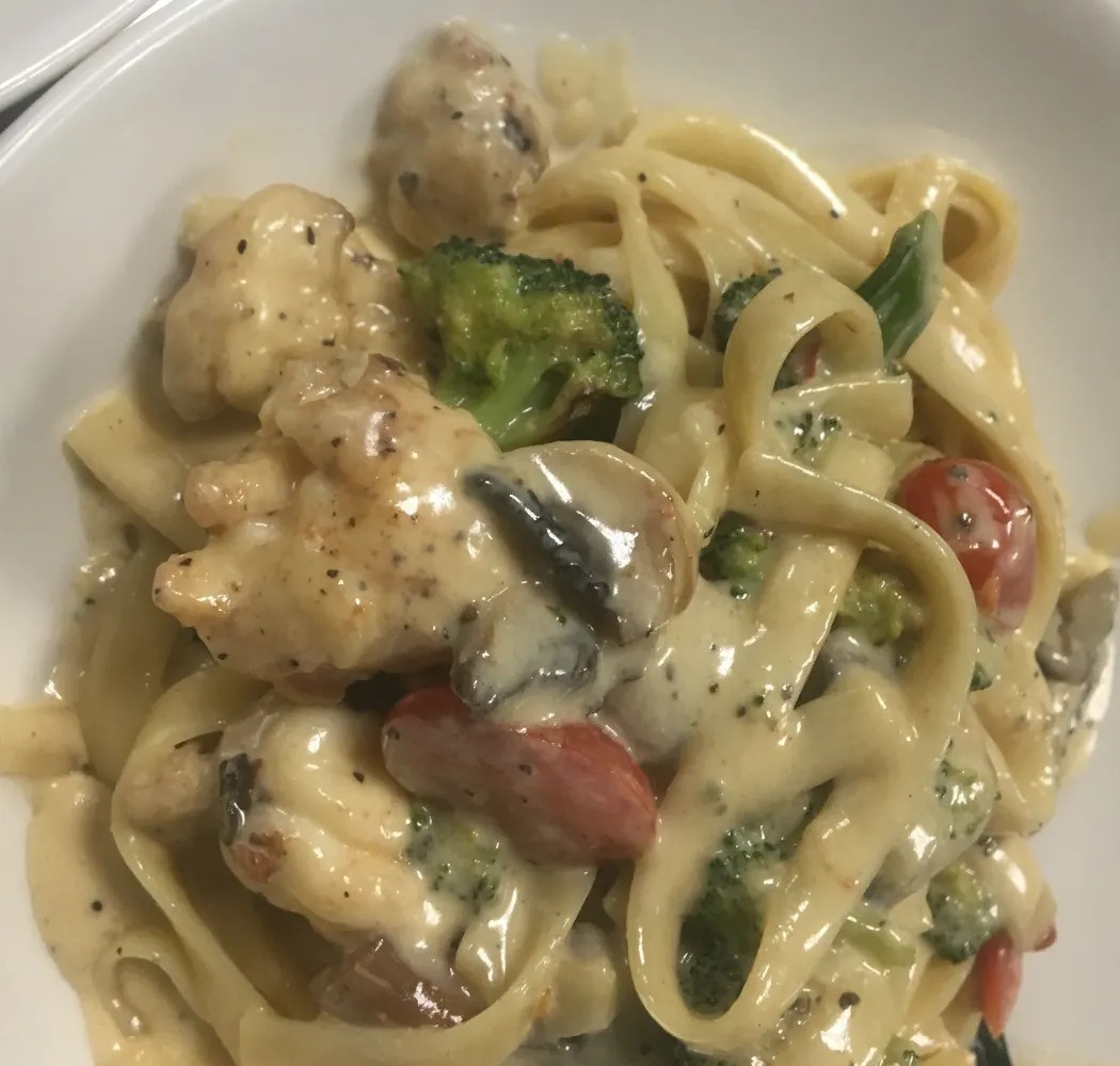 Image alt description