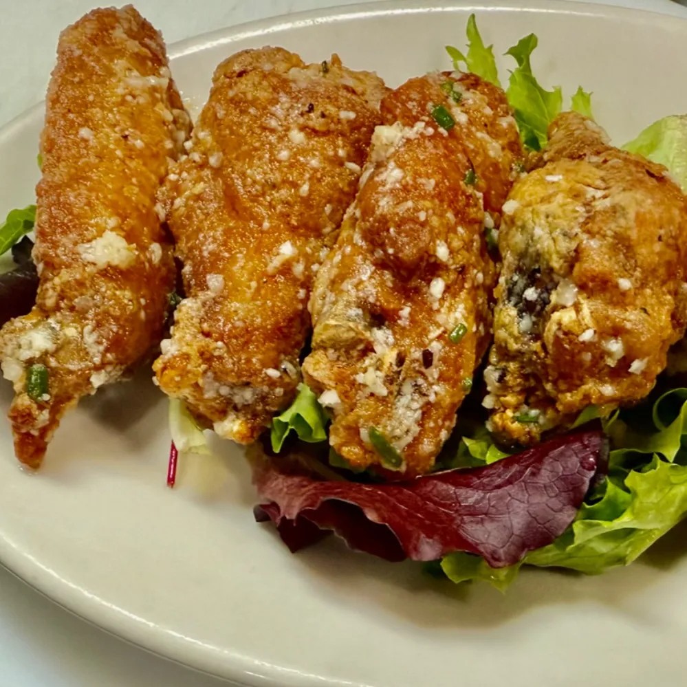 Image alt description