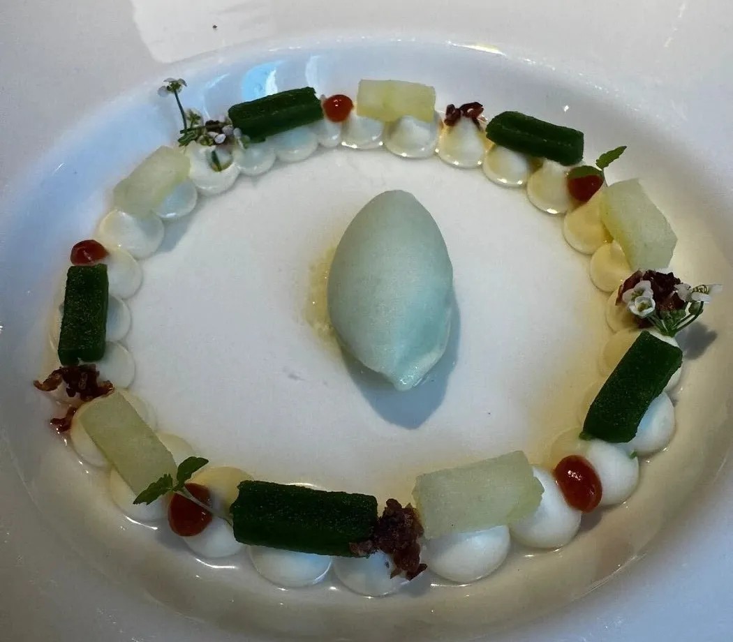 Image alt description