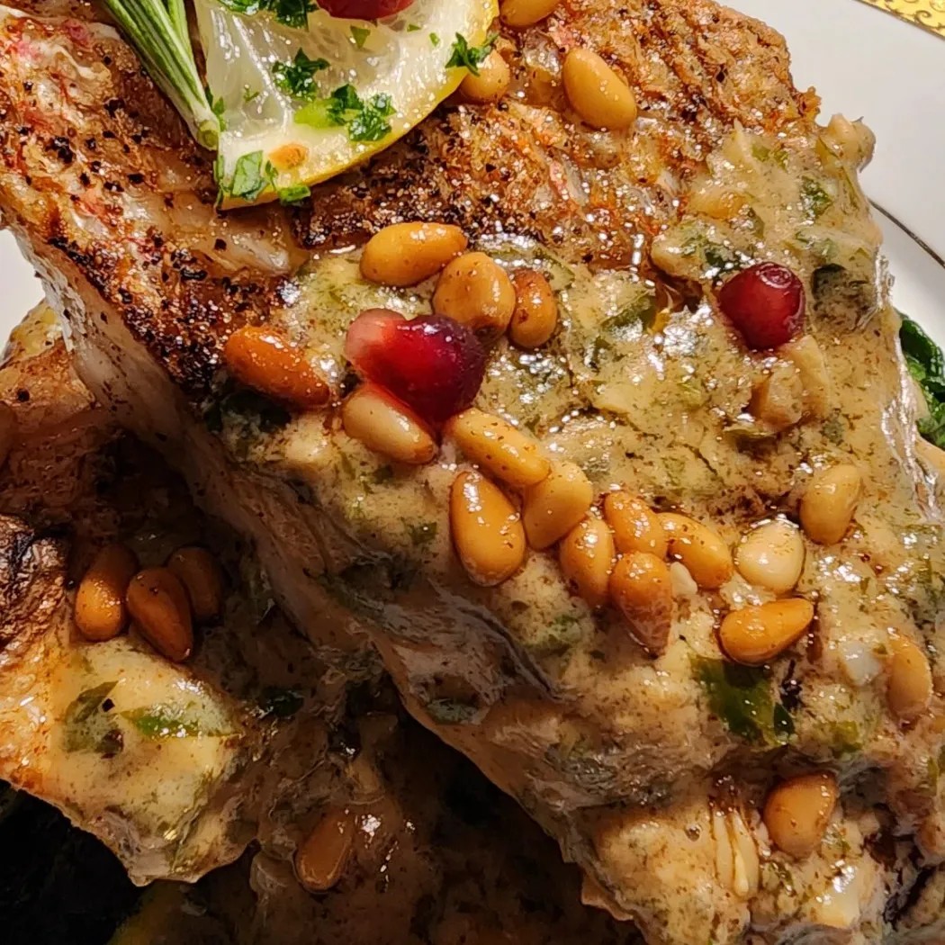 Image alt description