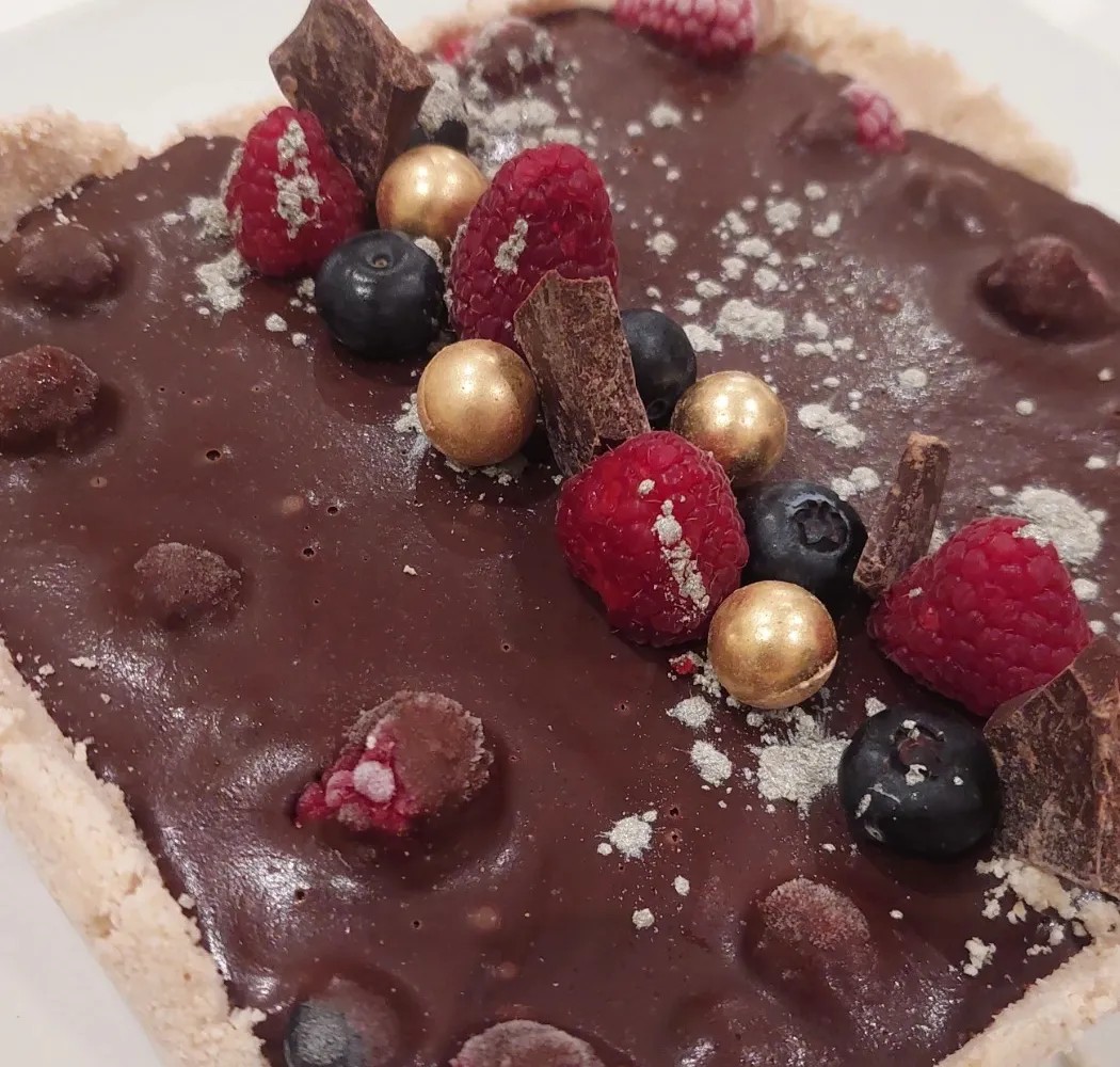 Image alt description