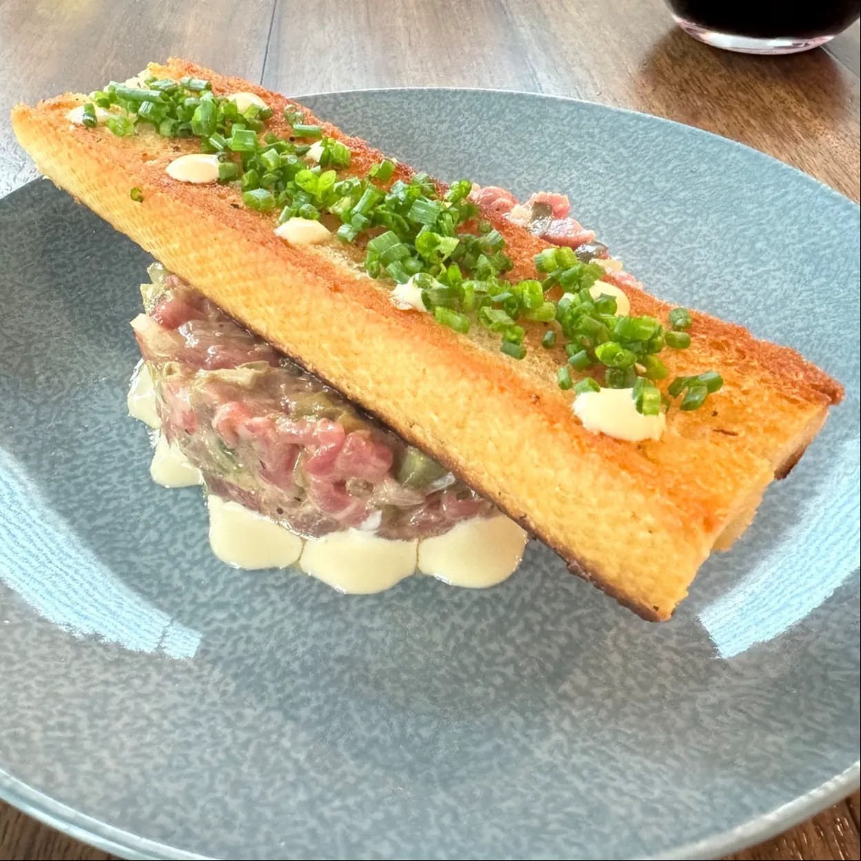 Image alt description