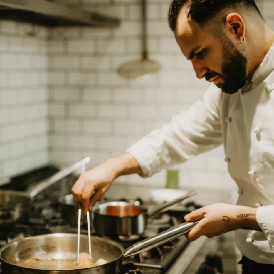 Image alt description