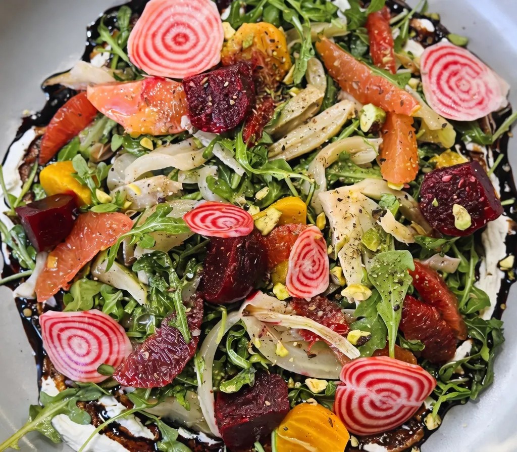 Image alt description