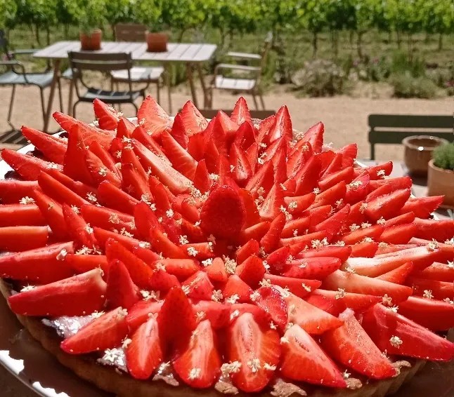 Image alt description