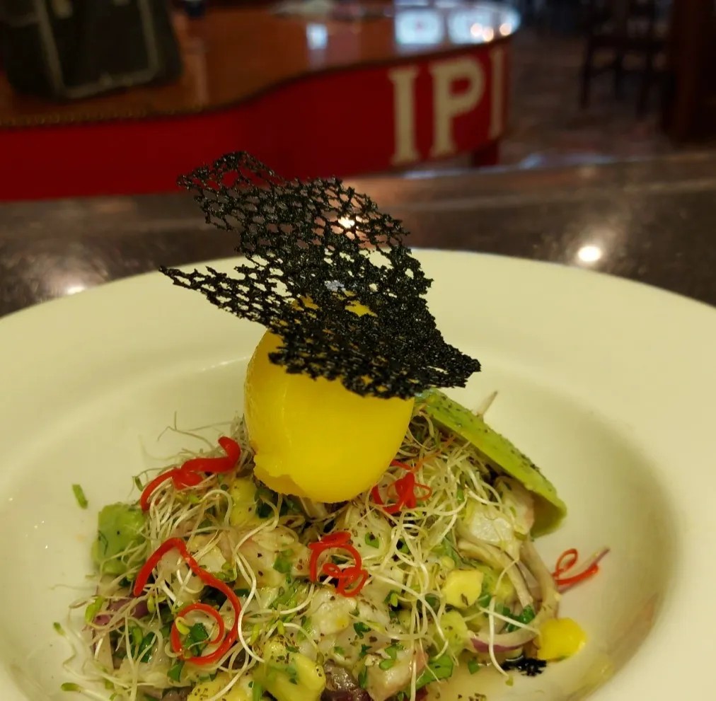 Image alt description