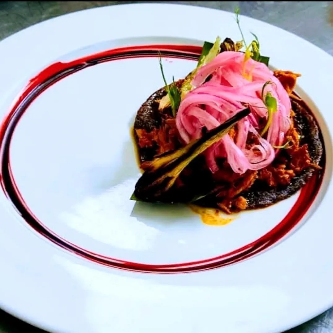 Image alt description