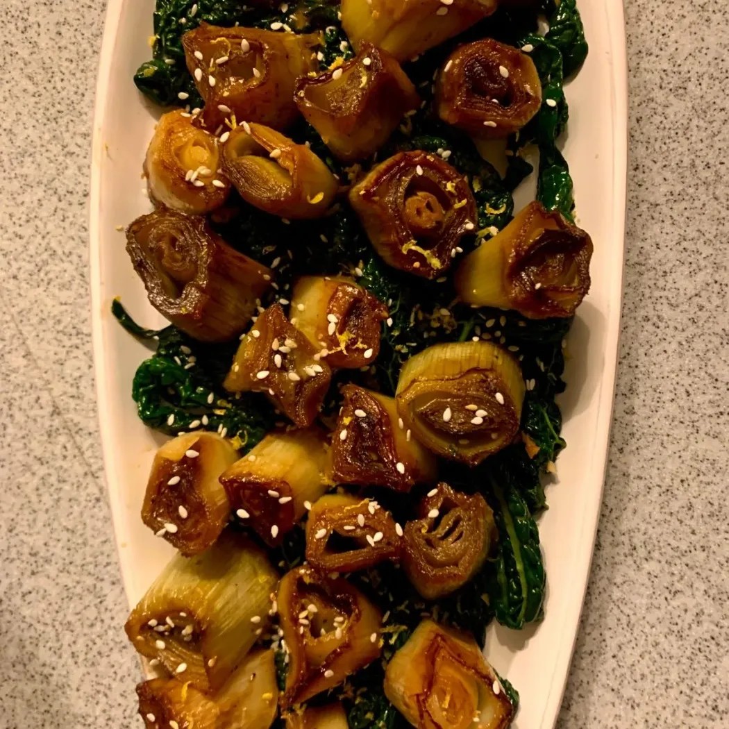 Image alt description