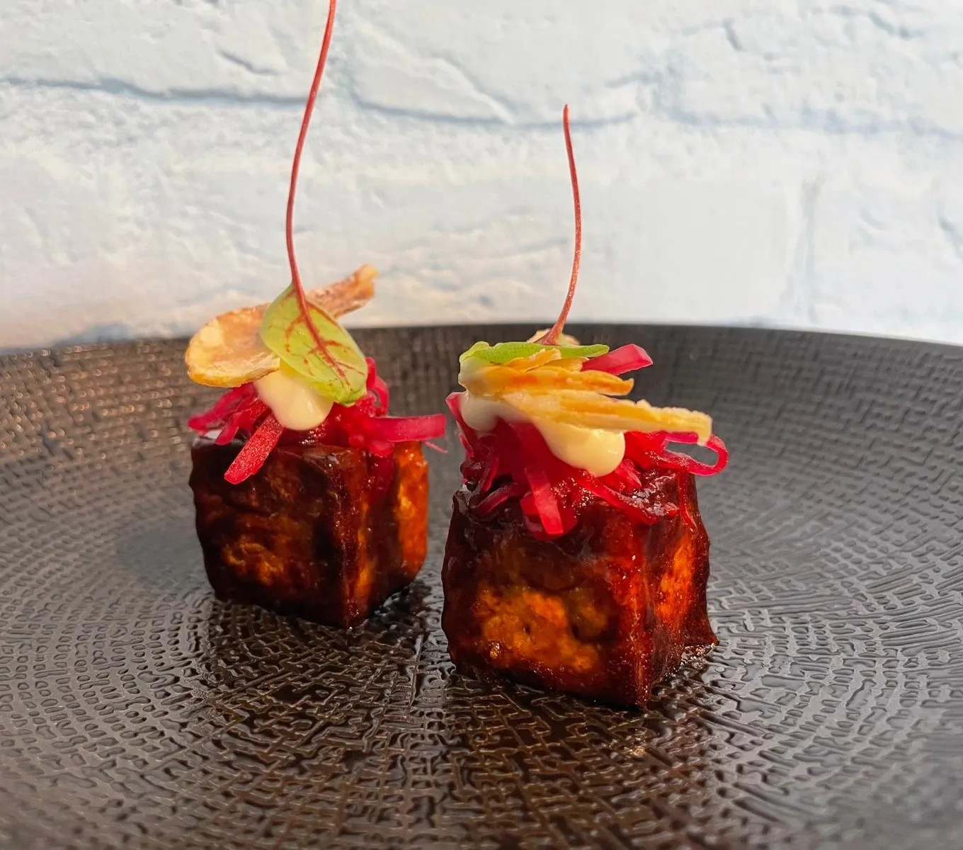 Image alt description