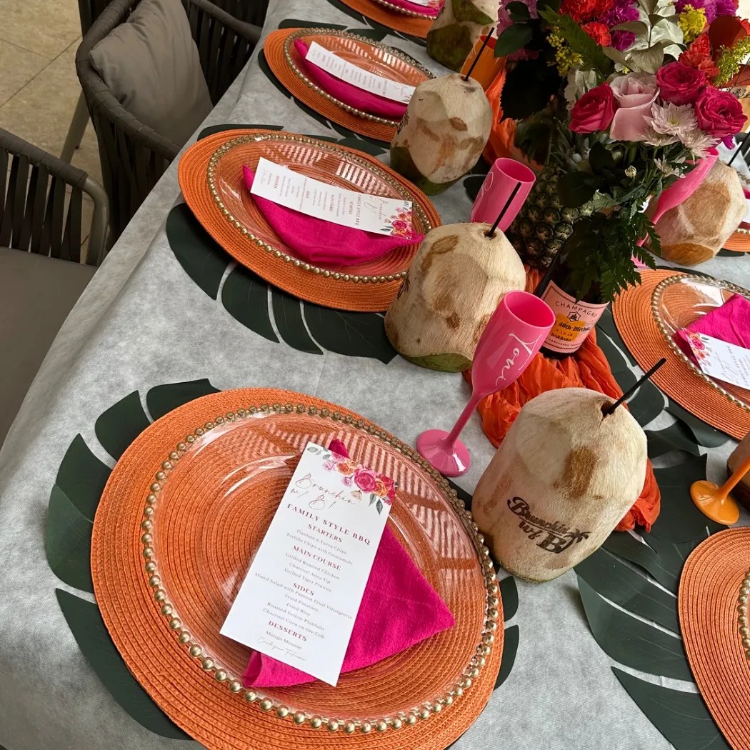 Image alt description