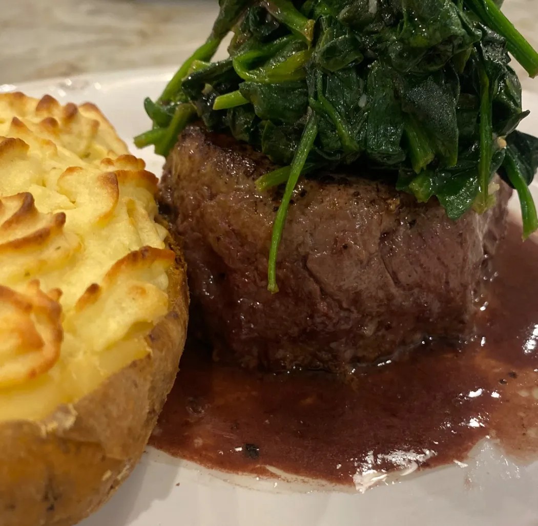 Image alt description