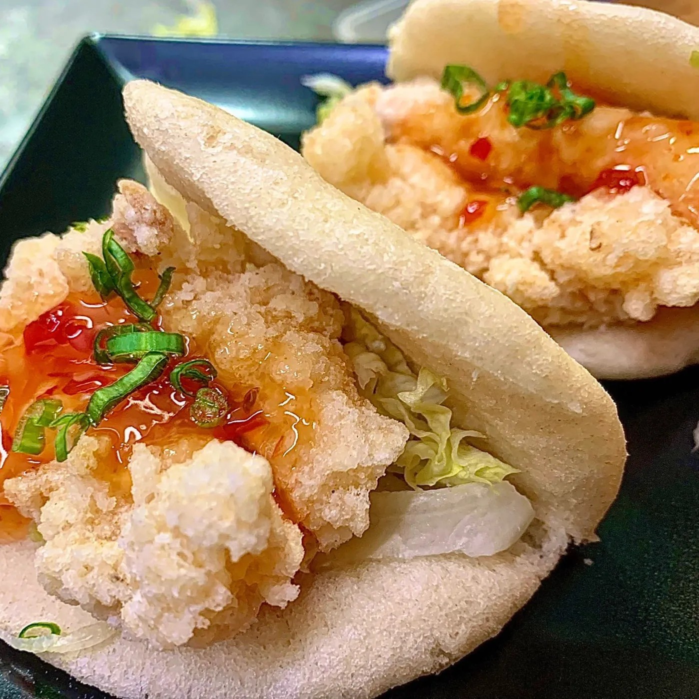 Image alt description