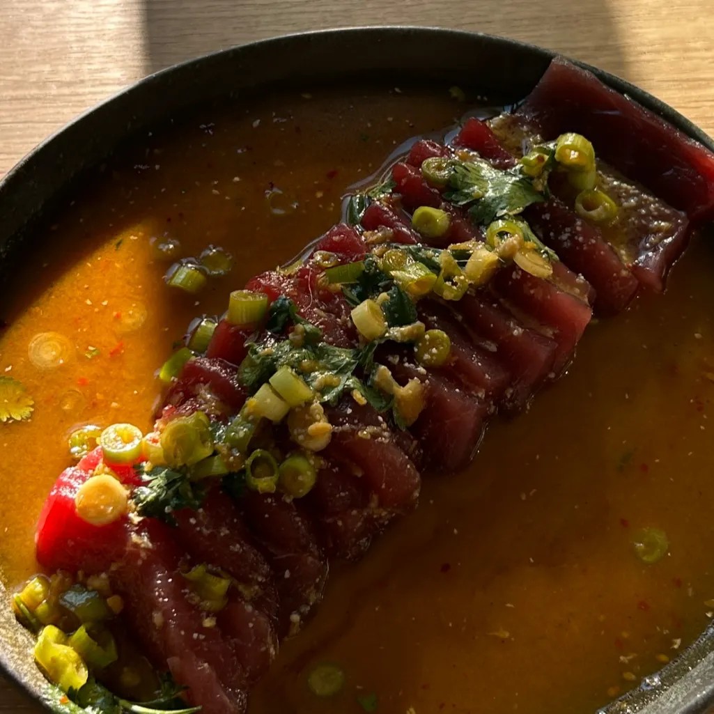 Image alt description