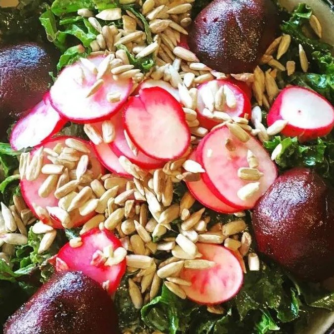 Image alt description