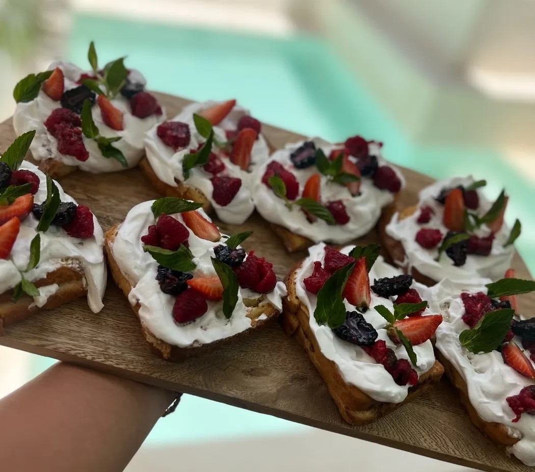 Image alt description