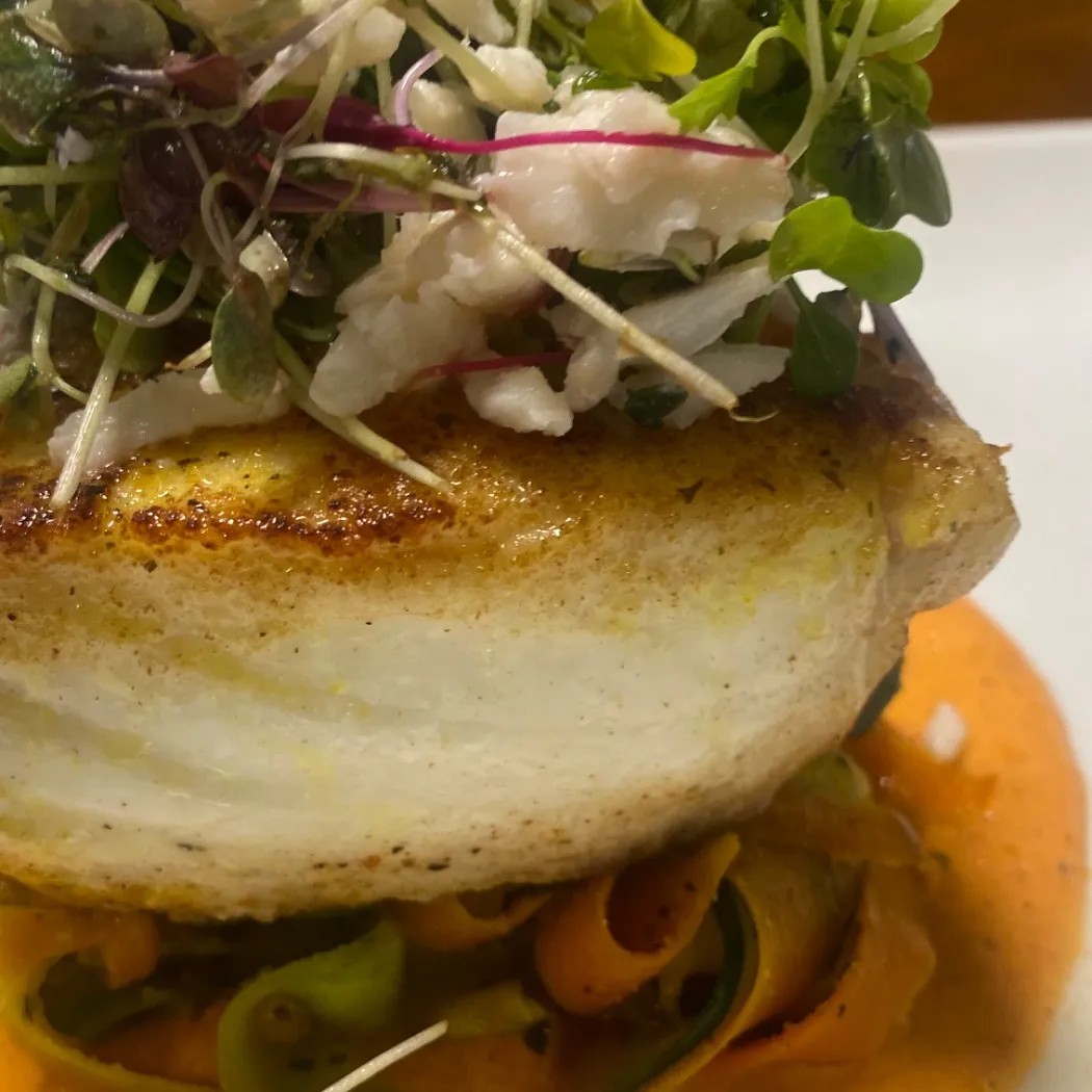 Image alt description