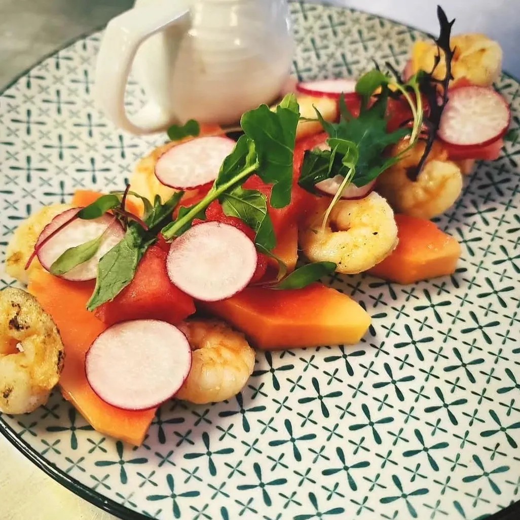 Image alt description