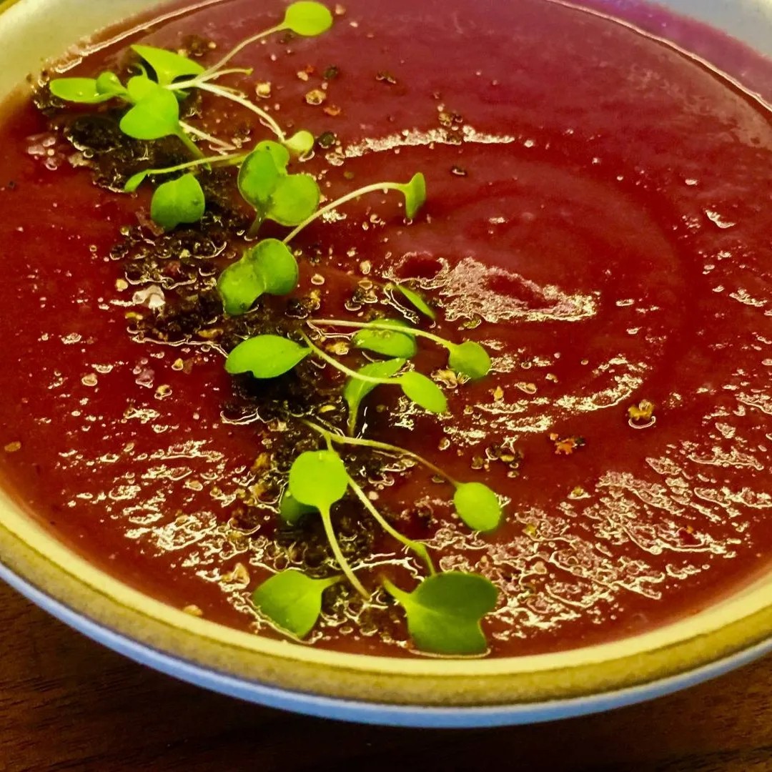 Image alt description