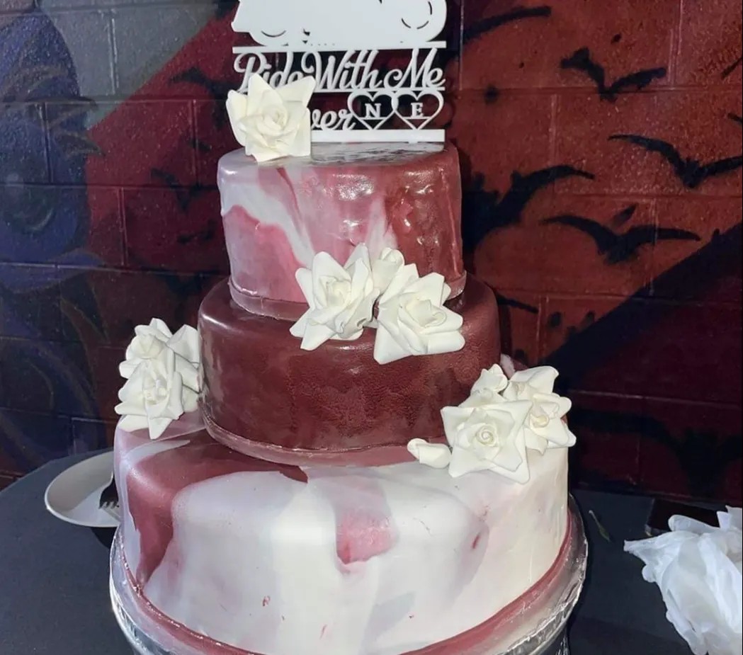 Image alt description