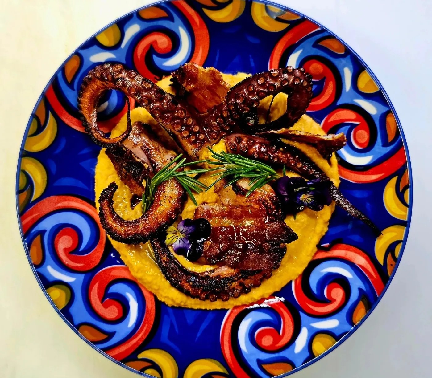 Image alt description