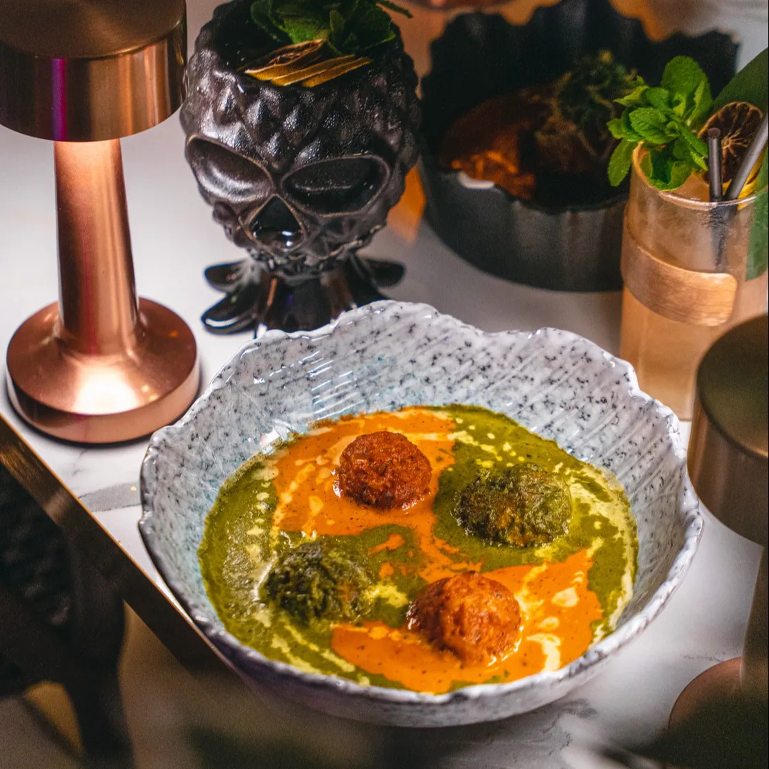 Image alt description