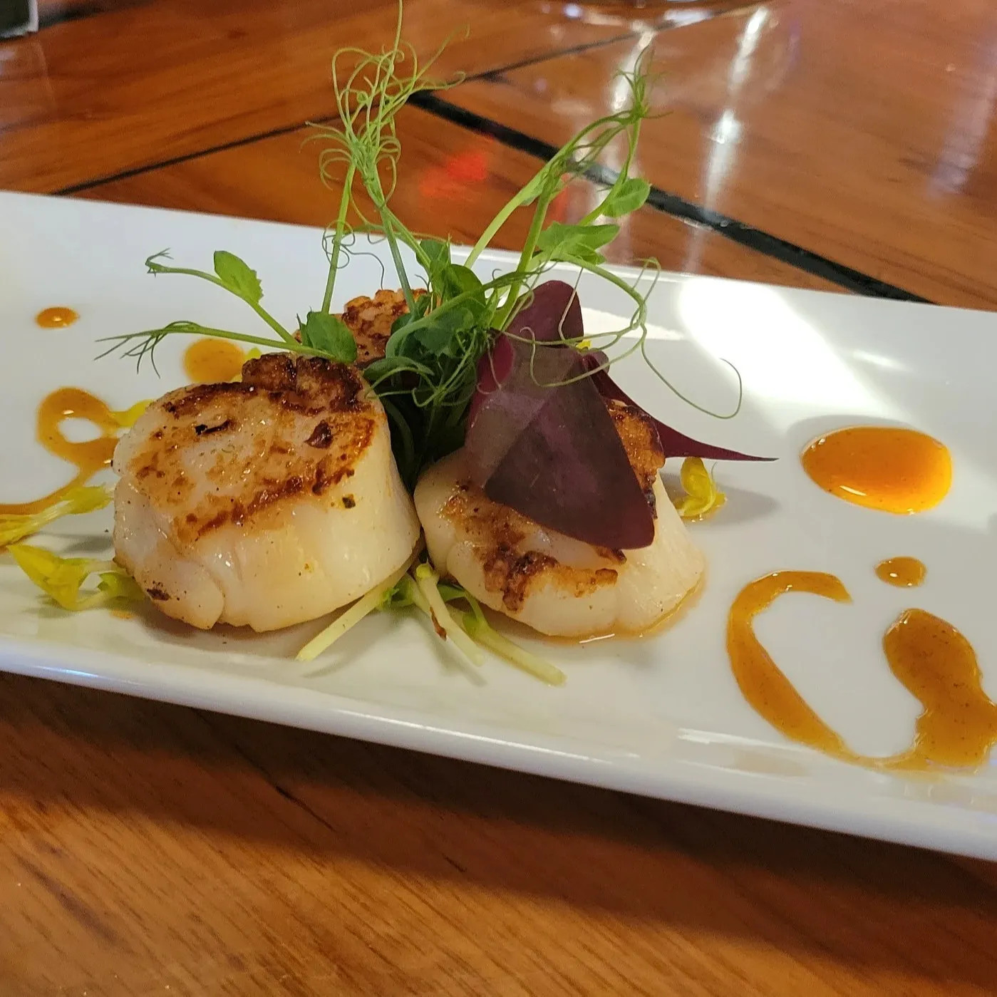 Image alt description