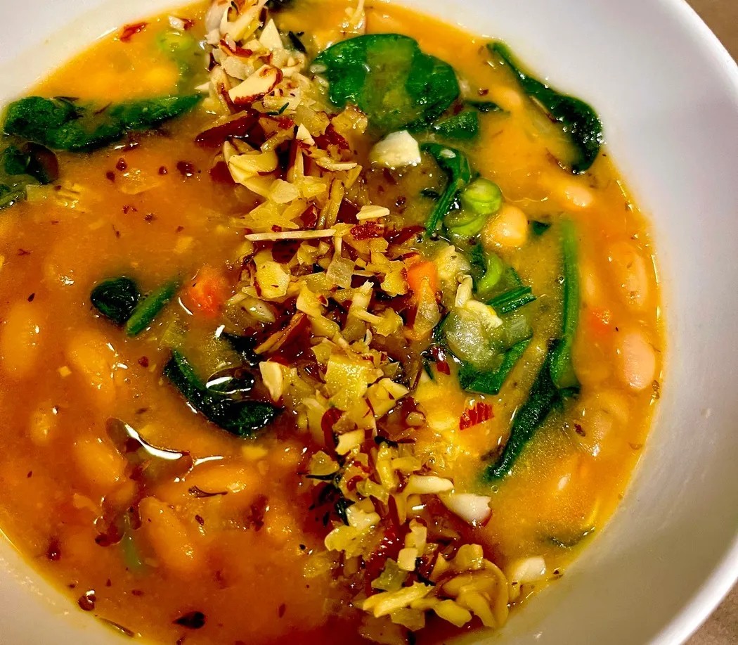 Image alt description