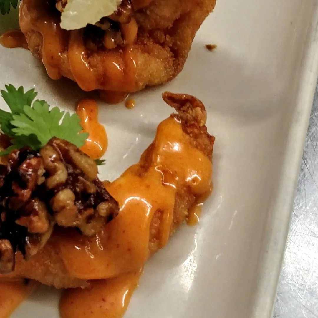 Image alt description