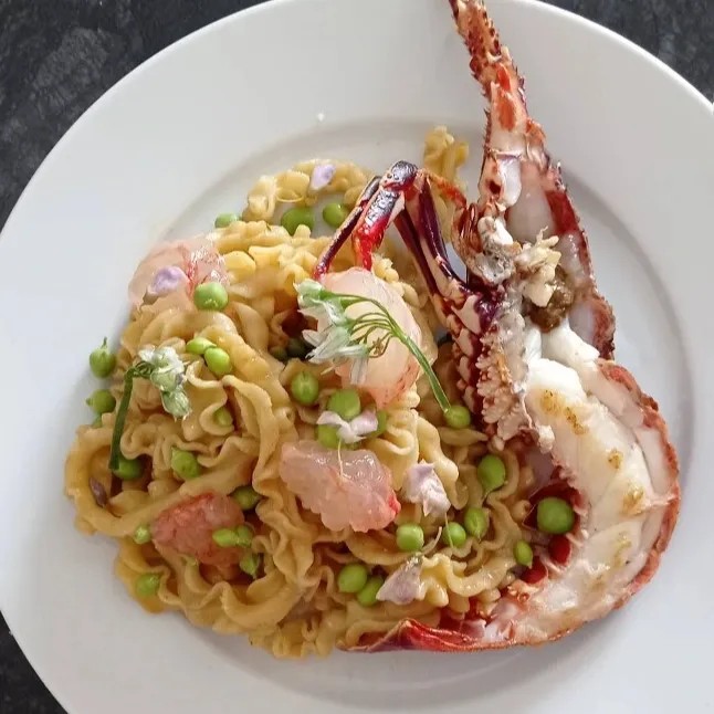 Image alt description