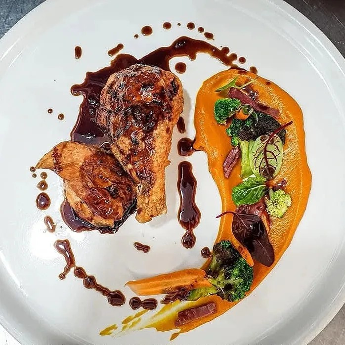 Image alt description