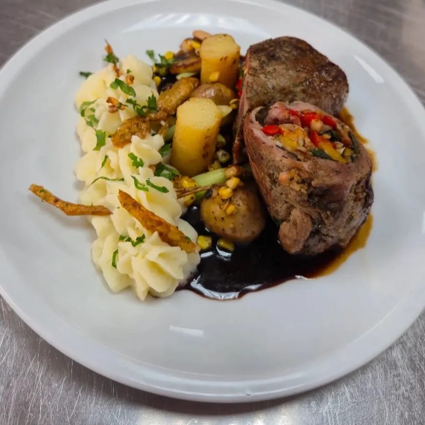 Image alt description