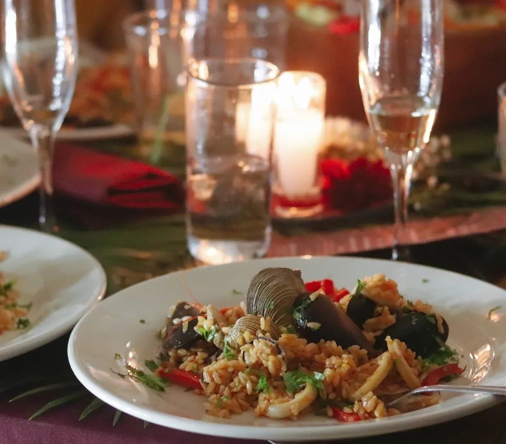 Image alt description