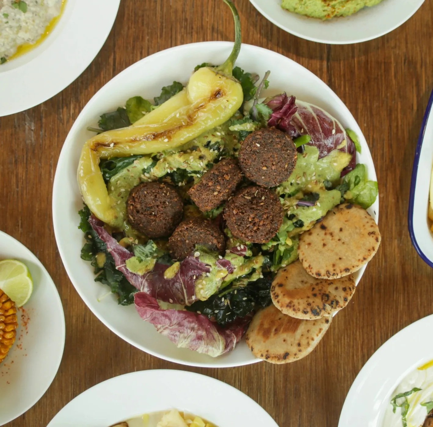 Image alt description