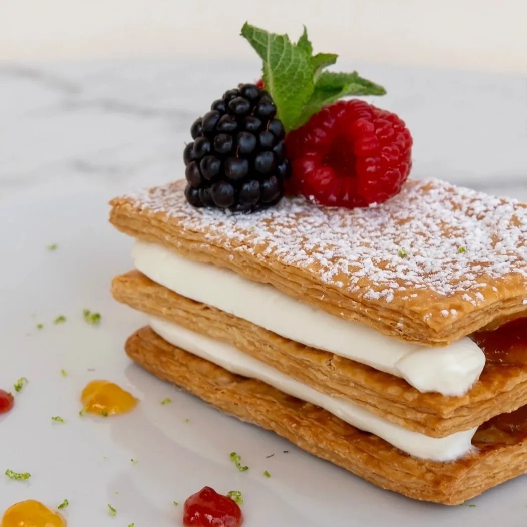 Image alt description