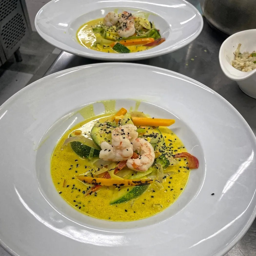 Image alt description