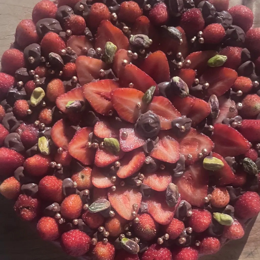 Image alt description