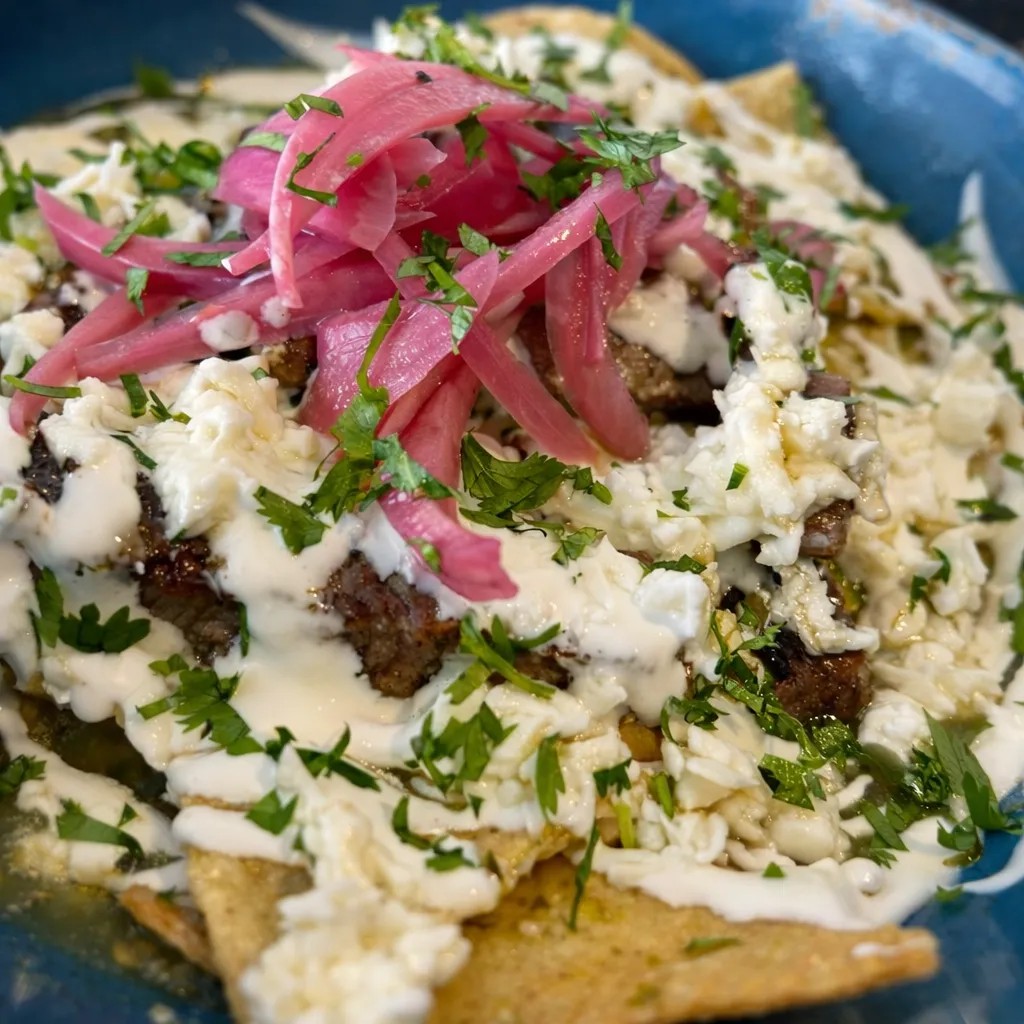 Image alt description