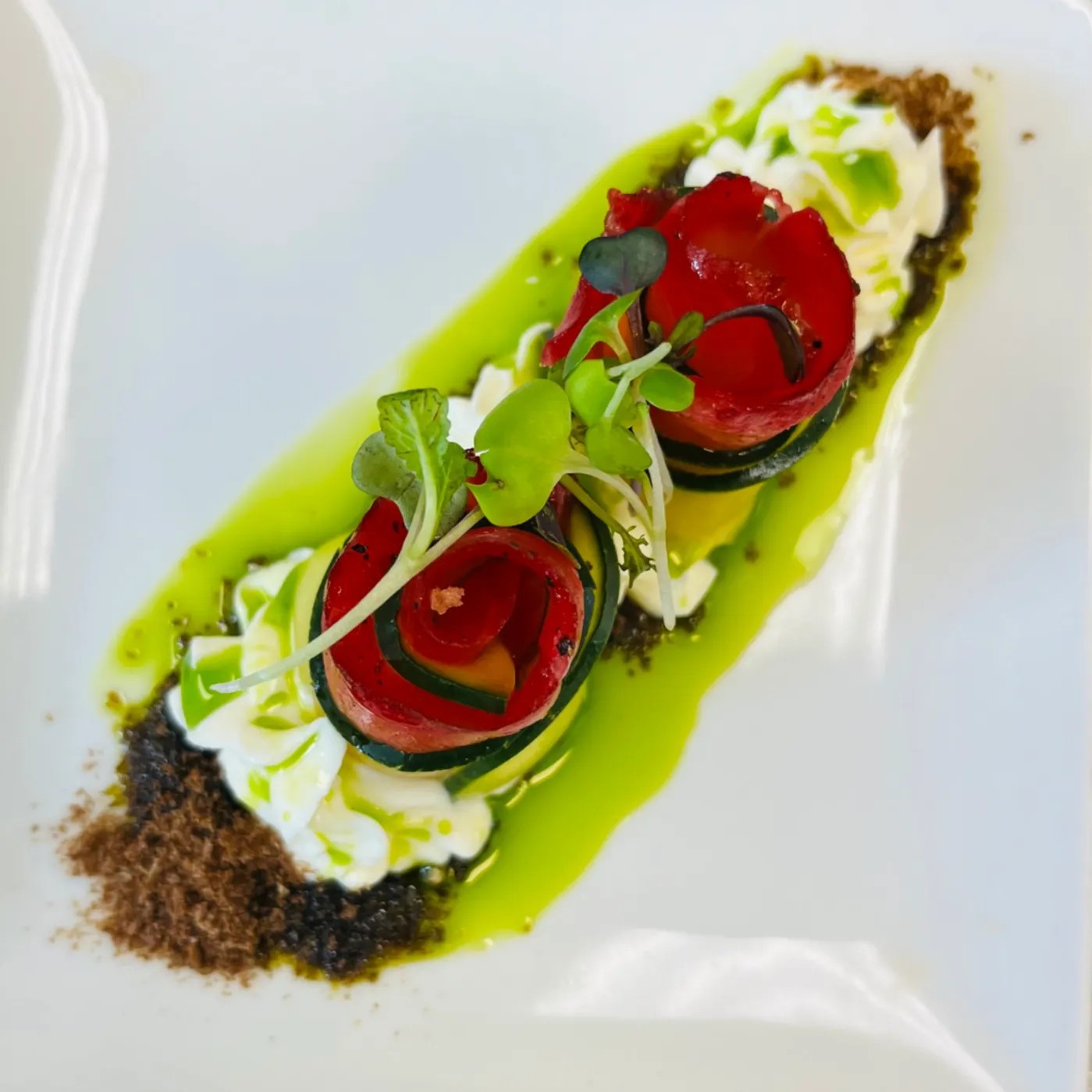 Image alt description