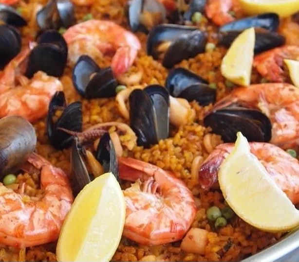 Image alt description