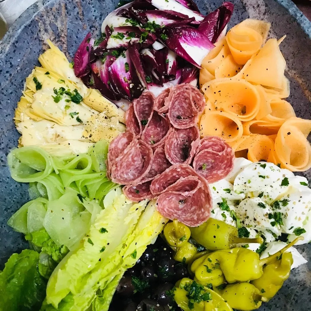 Image alt description