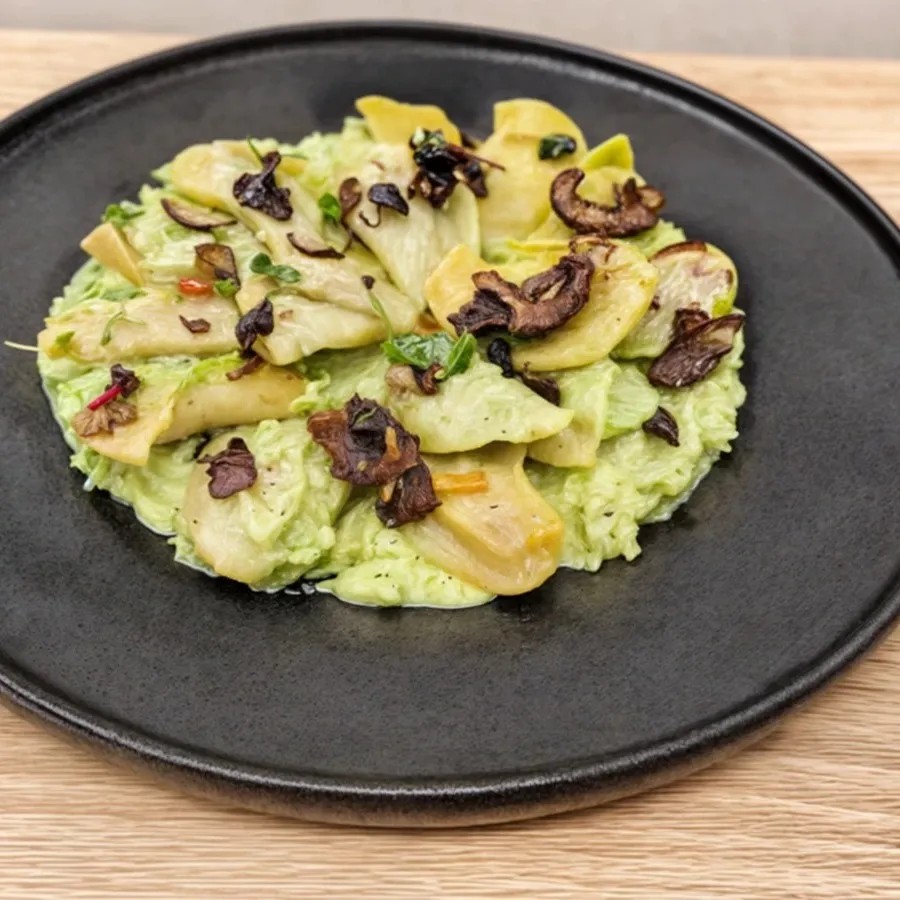 Image alt description