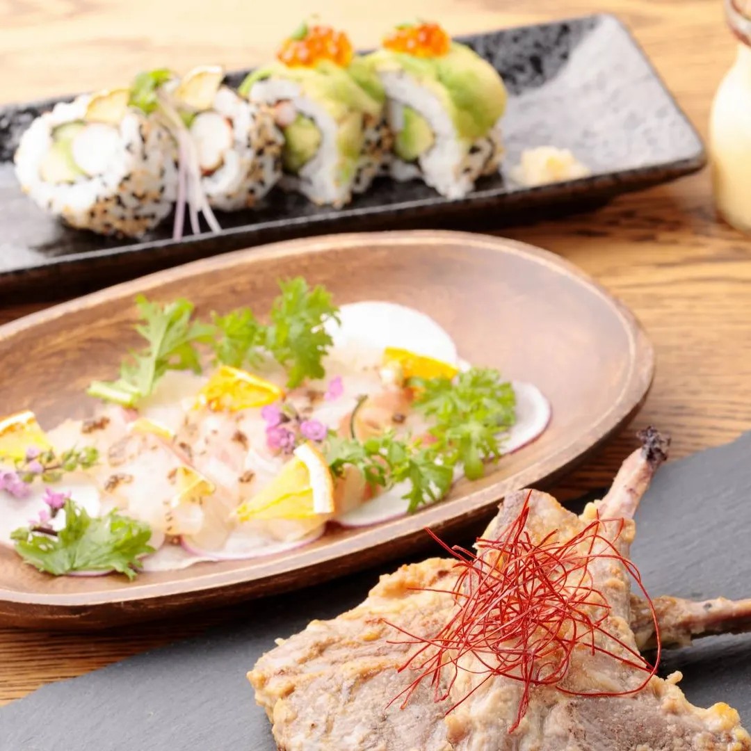 Image alt description